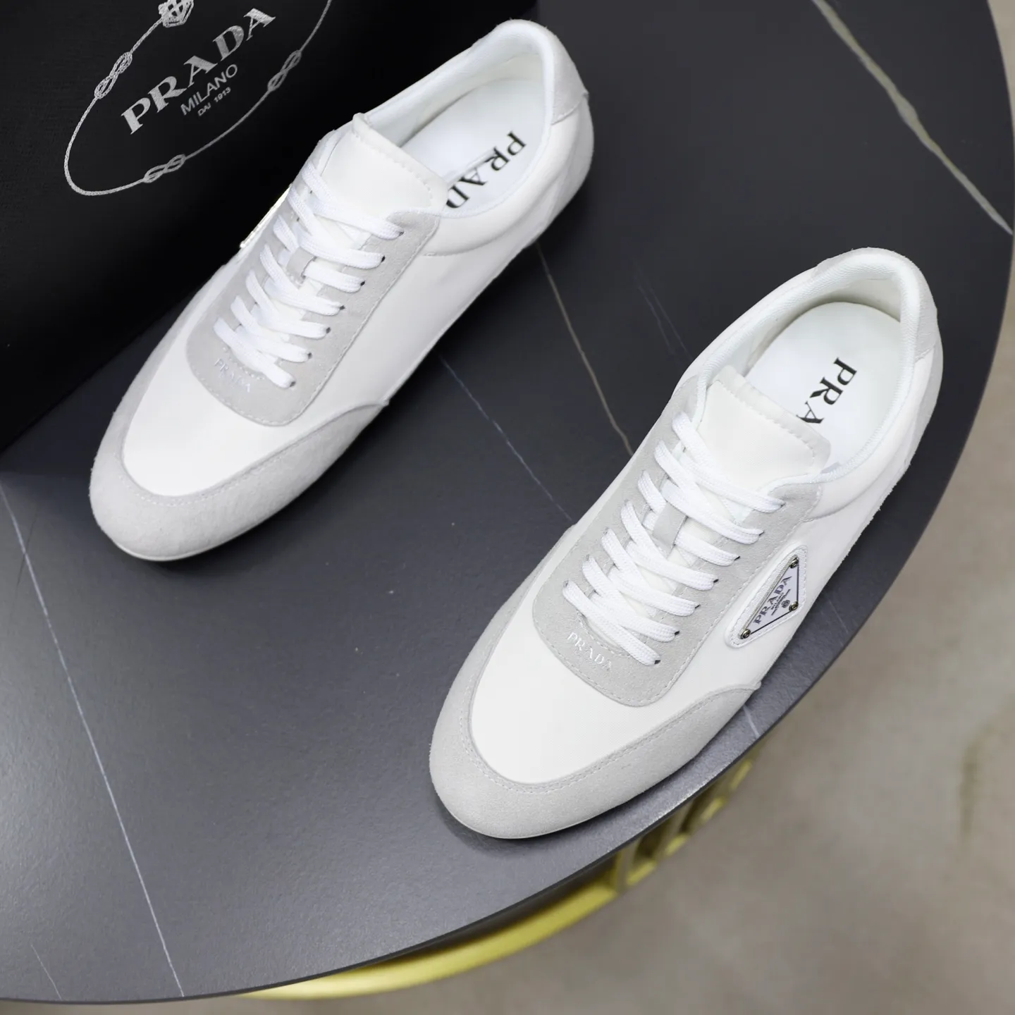 Men's shoes: 440💰🙅‍♂️🙅‍♂️🙅‍♂️ Brand: PRADA Standard code: 38–44 (45 can be customized) Level: Same as the official website Material: Original fabric Comfortable and breathable lining Lightweight and wear-resistant outsole Style category: Men's fashionable casual shoes and boots Running sneakers Distinguished luxury brand elements Top luxury Color: actual picture color